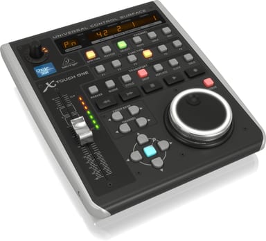 X-TOUCH ONE, image 3 of 5