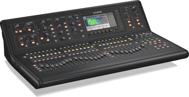 M32 LIVE, image 2 of 4