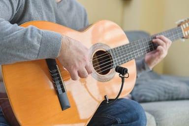 CB100 GUITAR, image 3 of 3